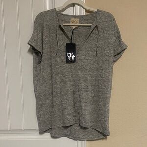 NWT- Chaser Heather Gray Short Sleeve Top SZ M